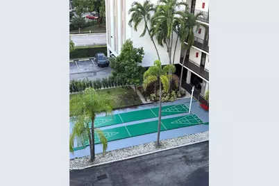 201 178th Dr #537, Sunny Isles Beach, FL 33160 - Photo 2