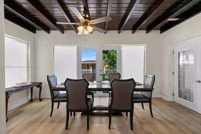 1271 NW 87th St, Miami, FL 33147 - Photo 10