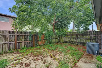 3876 NW 207th St Rd, Miami Gardens, FL 33055 - Photo 30