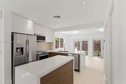 2924 Bridgeport Ave, Miami, FL 33133 - Photo 8