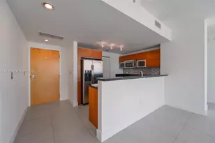253 NE 2nd St, Miami, FL 33132 - Photo 12