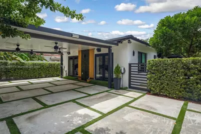2484 SW 25 St, Miami, FL 33133 - Photo 6