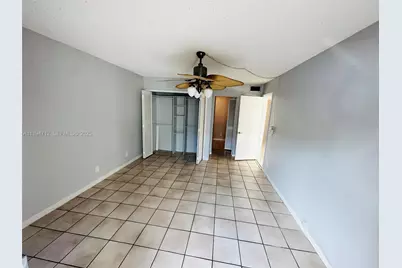 330 SE 2nd St #102H, Hallandale Beach, FL 33009 - Photo 10