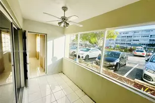 330 SE 2nd St, Hallandale Beach, FL 33009 - Photo 6
