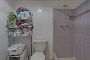 4233 NW 38th Ave, Lauderdale Lakes, FL 33309 - Photo 12