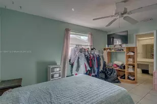 4233 NW 38th Ave, Lauderdale Lakes, FL 33309 - Photo 8