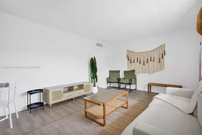 13210 Memorial Hwy #106, North Miami, FL 33161 - Photo 24