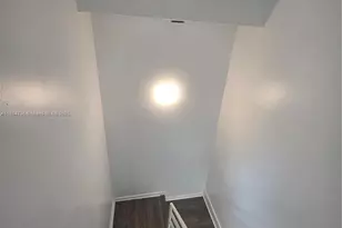 563 NW 98th Ave, Plantation, FL 33324 - Photo 20