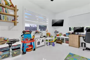 430 Cardinal St, Miami Springs, FL 33166 - Photo 28