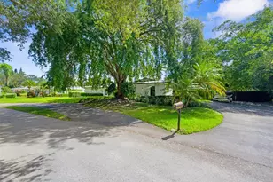 8330 SW 171st St, Palmetto Bay, FL 33157 - Photo 40