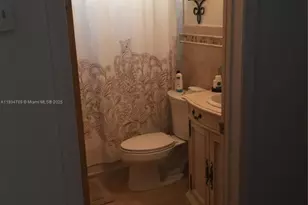 5886 SW 42nd St, Miami, FL 33155 - Photo 10