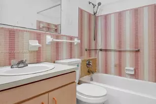 245 NE 191st St, Miami, FL 33179 - Photo 16