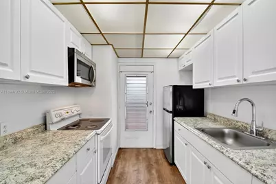 245 NE 191st St #3022, Miami, FL 33179 - Photo 12