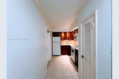 2424 SE 17th St #B307, Fort Lauderdale, FL 33316 - Photo 6