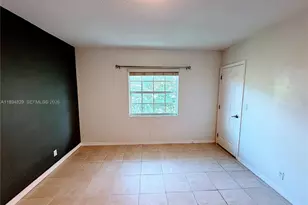 2424 SE 17th St, Fort Lauderdale, FL 33316 - Photo 10