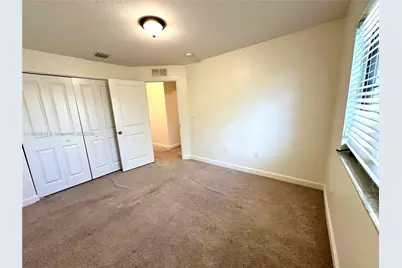 404 NE 194th Ter, Miami, FL 33179 - Photo 24