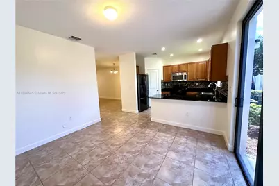 404 NE 194th Ter, Miami, FL 33179 - Photo 6