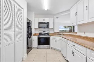 3417 NW 44th St, Oakland Park, FL 33309 - Photo 4