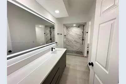 3255 NE 184th St #12113, Aventura, FL 33160 - Photo 4