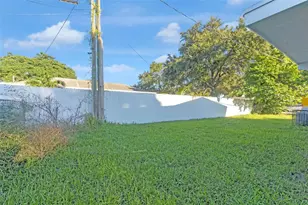 3051 NW 77th St, Miami, FL 33147 - Photo 32