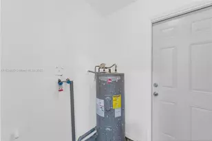 3051 NW 77th St, Miami, FL 33147 - Photo 24