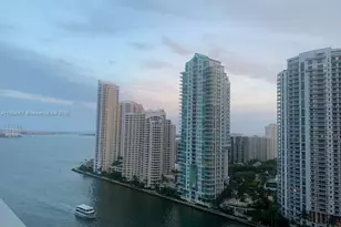 300 S Biscayne Blvd, Miami, FL 33131 - Photo 2