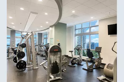 300 S Biscayne Blvd #T-1908, Miami, FL 33131 - Photo 8