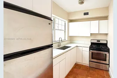 754 Meridian Ave #15, Miami Beach, FL 33139 - Photo 8