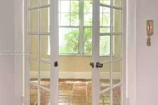 754 Meridian Ave, Miami Beach, FL 33139 - Photo 1