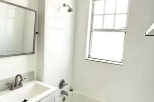 754 Meridian Ave, Miami Beach, FL 33139 - Photo 14