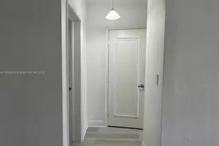 605 77th St, Miami Beach, FL 33141 - Photo 8