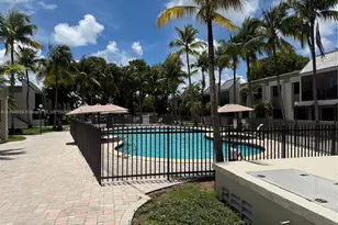 7919 SW 104th St, Miami, FL 33156 - Photo 2