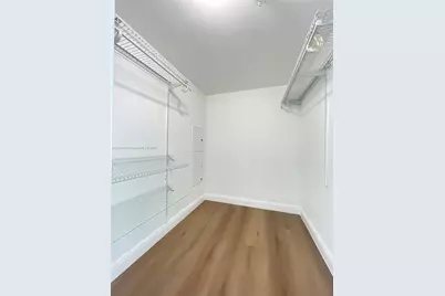 185 SW 7th St #2411, Miami, FL 33130 - Photo 12