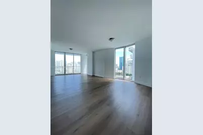 185 SW 7th St #2411, Miami, FL 33130 - Photo 10
