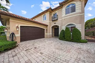 2850 SW 137th Path, Miami, FL 33175 - Photo 2