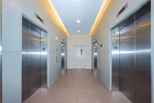 1900 N Bayshore Dr, Miami, FL 33132 - Photo 32