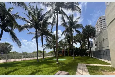 6061 Collins Ave #10C, Miami Beach, FL 33140 - Photo 12