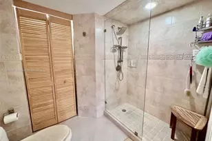 6061 Collins Ave, Miami Beach, FL 33140 - Photo 14