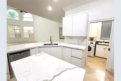 2547 Montclaire Cir #2547, Weston, FL 33327 - Photo 2