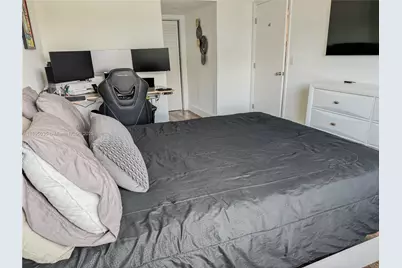 7830 Dickens Ave #403, Miami Beach, FL 33141 - Photo 8