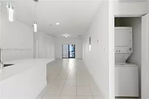 8265 NW 41st St, Doral, FL 33166 - Photo 6