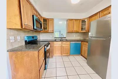 2209 S Cypress Bend Dr #407, Pompano Beach, FL 33069 - Photo 8