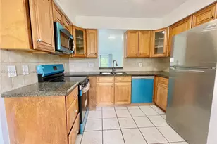 2209 S Cypress Bend Dr, Pompano Beach, FL 33069 - Photo 8