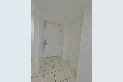 2209 S Cypress Bend Dr #407, Pompano Beach, FL 33069 - Photo 4