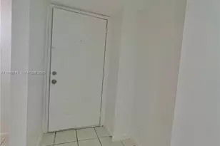 2209 S Cypress Bend Dr, Pompano Beach, FL 33069 - Photo 4