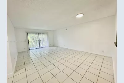 2209 S Cypress Bend Dr #407, Pompano Beach, FL 33069 - Photo 12