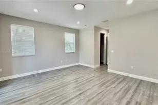 210 SW 9th St, Fort Lauderdale, FL 33315 - Photo 14