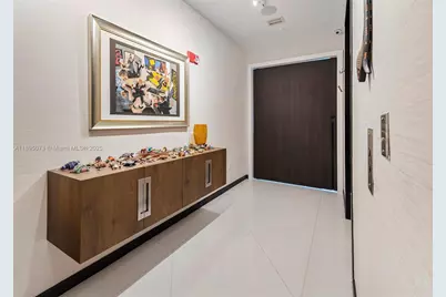 100 S Pointe Dr #1707, Miami Beach, FL 33139 - Photo 26