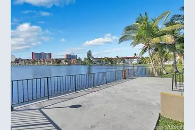 1450 NE 191st St #401, Miami, FL 33179 - Photo 14