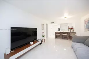 10875 SW 112th Ave, Miami, FL 33176 - Photo 6